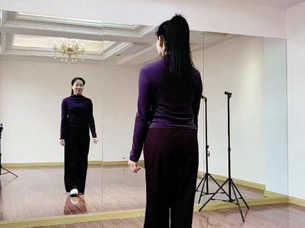 新歌新舞完整版0.8倍速慢动作来啦,#青山巅#完整版舞蹈#零基础舞蹈教学#广场舞 #一学就会