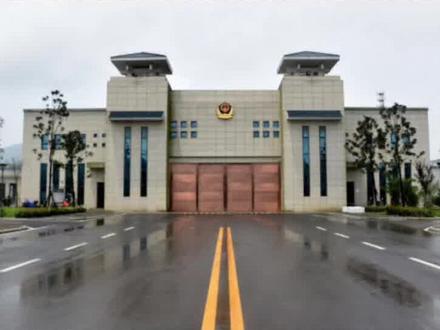 出狱那天,他穿什么回家? #服刑家属