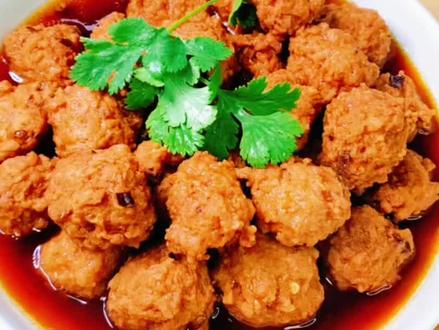 年夜饭餐桌上必须安排的 蒸碗丸子 外焦里嫩 口口留香 汤汁浓郁 老少皆宜。你安排了吗?#抖音年味争霸赛 #创作者中心 #创作灵感 #美食教程 #蒸碗 @抖音创作小助手 @抖音精选官方账号 @抖加🔥上热门🔥dou+🔥热点宝