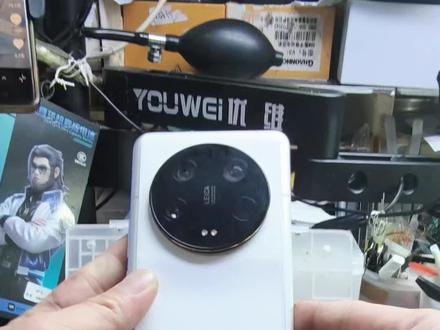 小米13 Ultra电池不耐用,更换高容电池满血复活#轻能猿#修手机就找轻能猿@轻能猿官方直播间 #大连市专业修手机换屏换电池#手机芯片级维修 #电池不耐用不用愁#上热门话题🔥🔥🔥