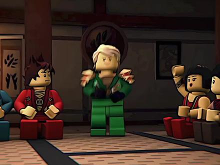 这一课是您教我的.#乐高幻影忍者 #劳埃德加满都