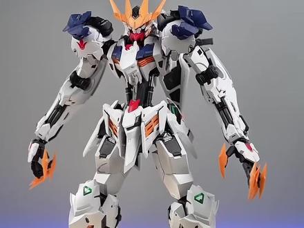 蚀月文化芬里尔狼王1/100拼装模型!国模T0级丝滑组合度,双脊背形态+机械联动,配件拉满含合金锤矛还带特典!#高达模型 #拼装模型 #模型 #有男生会拒绝这个玩具吗 #大人也要玩玩具