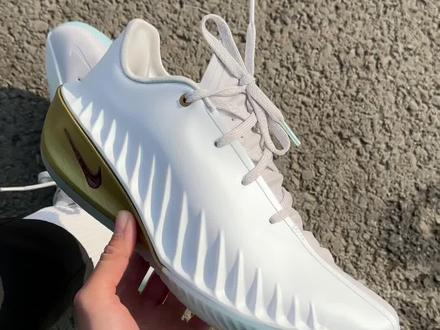 真的有这么拉垮吗⁉️尺码选择需注意‼️‼️ 那这双GT CUT4的是给我的感觉就是真的很不好穿啊,而且最需要注意的就是尺码选择方面,兄弟们千万要注意!#篮球#篮球鞋 #gtcut4 #球鞋 #nike