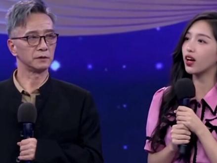我与丹丹在卫视台合作配音@#抖音小助手