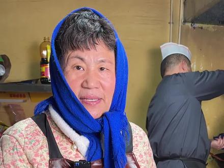 俺们邳县坐大席必吃的一道菜,大席鸡蛋糕,今天分享给大家。