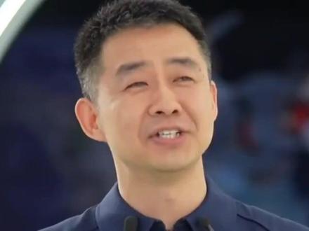 航天员陈冬和其他两名航天员乘神舟二十一号飞船顺利返回地球,成为首位在轨超400天的中国航天员!孩子,这不是“好像”,而是中国航天的实力!#神二十乘组成功返回地球 (科技日报 潘宇菲 何沛苁)