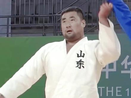 #全运会柔道男子+100公斤级决赛:尹永杰VS刘建#壮熊 #型男 #憨厚