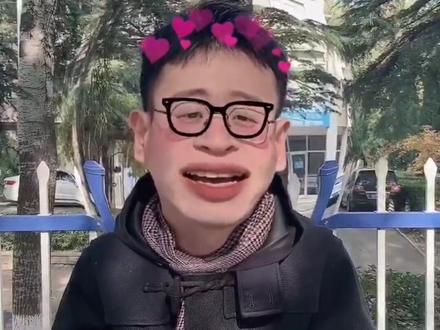 钱不是大风刮来的,但免费的126谁不想要!中国银行长城无界青春校园卡专为学生打造,@美团 @喜茶 @茶百道都有优惠奥! #烟台市第六届大学生创新创意大赛 #小红盒 @胶东在线@中国银行山东省分行@小红盒 #大学生 #生活百般滋味你要笑着面对 #胶东在线中国 #校园 #搞笑 #抖音小助手