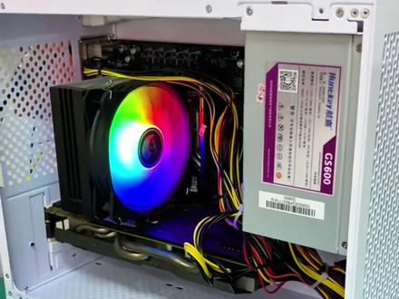 给粉丝豪哥安装一台生产力主机:CPU i512400f 主板 技嘉B760 内存金百达黑爵单根16G 3200Hz 固态硬盘 金士顿512G #电脑 #电脑知识 #电脑配置 #同城好店推荐 #十堰鸿大网络科技有限公司