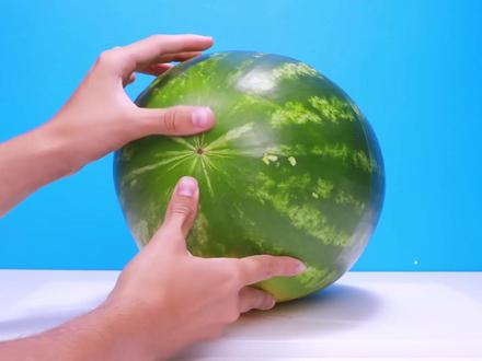 乐高秘密基地 1-100 级!迪士尼藏海盗船 乐高 “隐藏地图” 大解锁!从 1 级积木堆小基地到 100 级迪士尼洞穴藏身处,10 个等级、10 种脑洞场景,把秘密基地藏进西瓜、钢琴、特斯拉车头甚至迪士尼乐园,每级都兼顾 “伪装性” 与 “实用性”,既能躲反派追捕,又能解锁乐高拼搭的 “隐藏玩法”~ #乐高 #乐高积木 #乐高积木搭建 #乐高moc #抖音合集升级计划