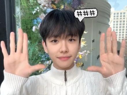 萌不萌 前置试一下#马维健 #手势舞 #萌#可爱#甜弟