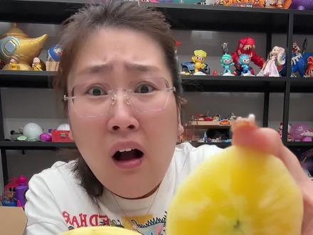 长这么大头一回吃这样的苹果,真糖心啊#水果 #糖心苹果