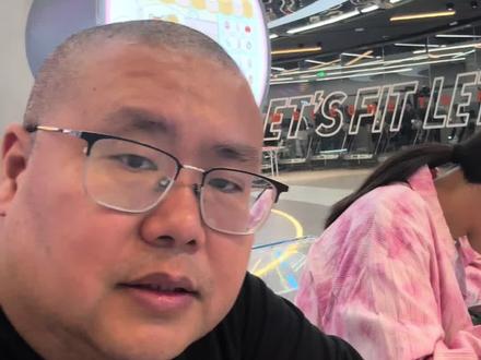 拼豆周深 带闺女玩个拼豆,拼个喜欢的周深,玩完就后悔了。#vlog日常 #周深 #今日努力的小孩姐