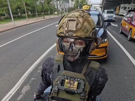 没有技巧 就是硬帅 #女骑 #战术穿搭#巡航#印第安首领