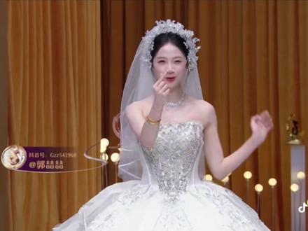 人人都要笑话我,偏偏我也最好笑#郭喆喆 #抖音年度嘉年华 #搞笑名场面