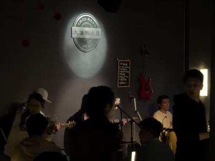 “你想走就请立马抽刀 爱一笔勾销.”#缘分一道桥