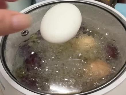 绿豆红枣煮鸡蛋#食疗小妙招 #鸡蛋的神仙吃法 #煮鸡蛋##在家煮鸡蛋