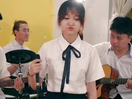 感谢粉丝推荐,爱了爱了@蓝光乐队 #青春