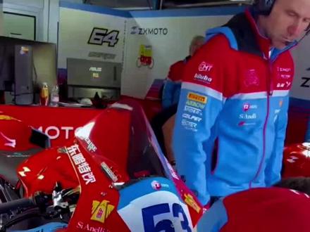 赛道赢不了,就改规则? #WSBK驳回雅马哈,杜卡迪联合11个车队针对张雪机车限制的申请 #张雪机车 #WSBK #五冠军 #德比斯