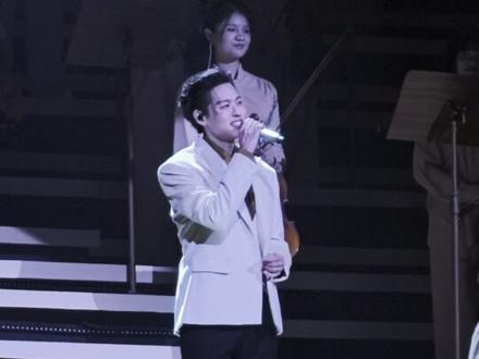 如果你问我 嗓子为什么宝娟了 请欣赏😂#billkin #billkin演唱会 #马群耀 #billkin曼谷演唱会 #马群耀剪短发了