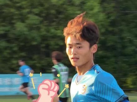 栾程突然现身泰兴 今天下午#栾程 惊现泰兴野球场,代表高港庵桥FC对阵泰州疯狂小牛,与鲁张宇、郑玉强等高手过招,祝福栾程在深圳越来越好!#抖in主场 #又不费事 #泰州队