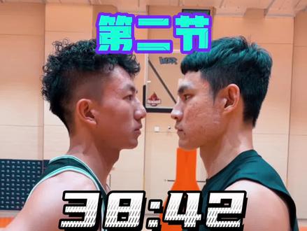 @恶鼠梓祎 vs@吴泽加冕 百分大战实录第二节!比分撕咬!球球都是集锦#吴泽加冕 #恶鼠梓祎 #百分大战 #触地即燃 #恶鼠梓祎vs吴泽加冕百分大战