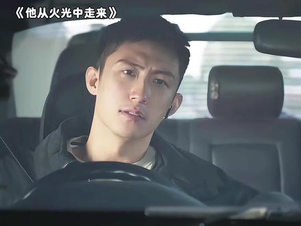 救火死里逃生捡回一条命,却执意要跳楼,原因看哭无数人 #他从火光中走来 #黄景瑜 #影视解说 #电视剧解说