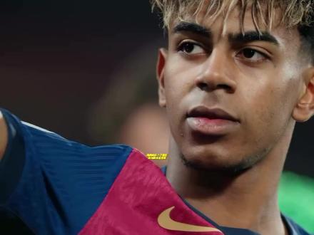 给孩子搞出逆反心理了?亚马尔逗笑了C罗却惹火巴萨球迷!#亚马尔 #C罗 #梅西 #巴萨 #皇马