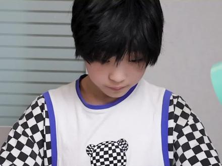 #奇少年 #父母必看系列 孩子晚上玩手机熬夜不睡觉,来看看我们的#奇少年学生手机 ,管理使用时长!再也不怕孩子熬夜啦!