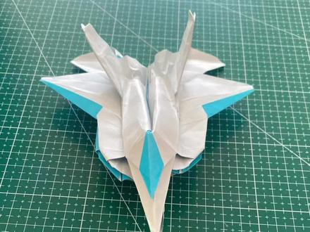 偶像Jaysonmerrill的F-22仿真纸飞机#手工折纸 #F-22纸飞机#上热门🔥