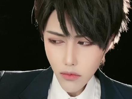 #段嘉衍 :“我愿称#路星辞 为一中影帝”#cos #我喜欢你的信息素