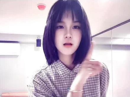 阿凡提怎么天天都这么开心?#原创 #手势舞 #阿凡提
@洛温阿特金森 @傅羊羊
有个字打错了对不起
抱歉编舞很尬哈