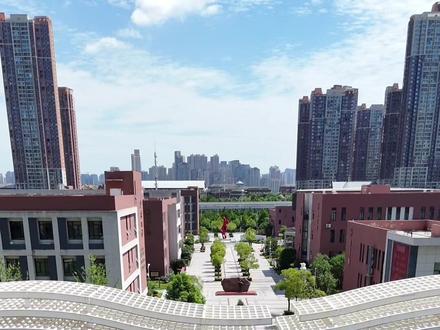 武汉2024高考状元曾就读过的武汉三中探寻#航拍 #高考 #湖北高考状元 #敦本务实 #武汉三中