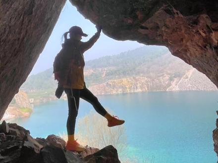 大阳山翡翠湖网红洞保姆级路线来啦#登上山顶看美景 #喜欢爬山🏃感受大自然的气息🍀