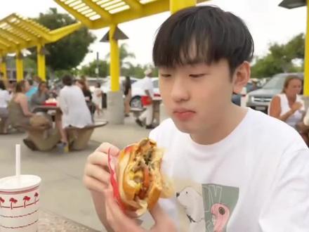 我愿意用🐹🍔 形容这段视频#jinggg #prx