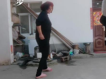 #三块砖移步法 ,一看就会,一学就废