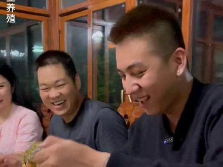 新的一餐新的体验 带着公司小伙伴“解锁”全鳄宴#日常vlog #男人简单的快乐#简简单单又得一餐