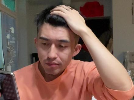 拜托了,下次如果还有这种街访的话,直接念我名字。