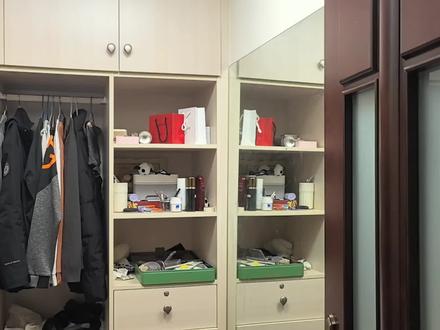 在与辉同行买的哈药三精特护霜,总感觉哪不对,到底哪些人在用啊,快来给我解释一下😂#与辉同行 #三精制药 #哈药六厂 #护肤