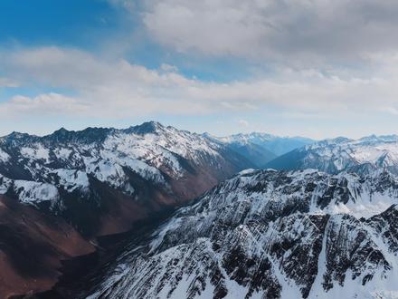 《飞驰人生3》取景地曝光!这条“最燃公路”藏着2026自驾必选之路,一生热爱,等你来打卡!#在甘孜九龙体验飞驰人生 #飞驰人生3在九龙取景#飞驰人生3选址有多绝#飞驰人生3取景地九龙