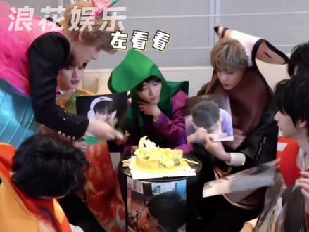 七个人就这样吵吵闹闹的陪马哥过生日#时代少年团 #马嘉祺 #马嘉祺23岁生日 #家属感 #群像