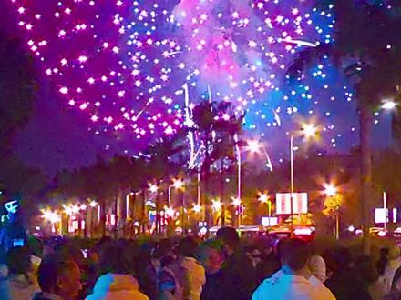 马年初一夜,厦门金门同放焰火 两岸共庆新春! #厦门金门同放焰火