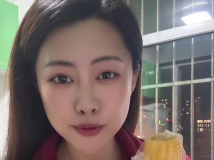 好吃的东西有很多、巴盟玉米是其中一种、好吃不贵买一箱尝尝鲜!#玉米#软糯香甜 #巴盟玉米