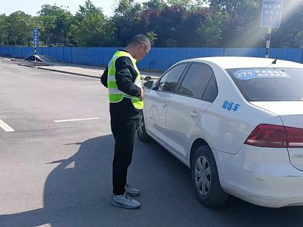 博哥教你科目二@DOU+小助手 #考驾照 #交通安全 #章丘 #长清 #安全出行 #逢考必过 #驾校学车 #济南 #安全驾驶 #学车 #新手驾驶 #莱芜 #每天一个用车知识 #科目二 #科目三 #我的教练生活 #记录真实生活