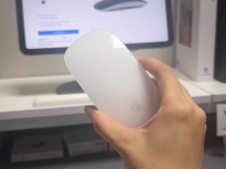 90%的人都不会用妙控鼠标!
这几个手势,用过就回不去
滑动、缩放、切换桌面、多任务管理
颜值与效率双在线,这才是正确打开方式
#妙控鼠标#Mac#苹果生态#办公技巧#苹果配件