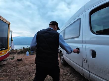 大通V80无损安装吊包教程,动手能力强的可以尝试 #露营车改装 #房车改装 #自驾游