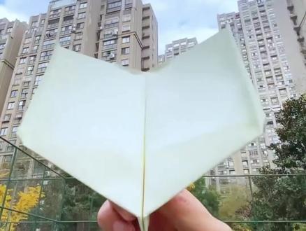 滞空天花板的纸飞机#折纸#手工#纸飞机#玩具