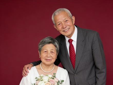 豆包太权威了……
爷爷奶奶婚纱照指令教程
婚纱照指令
#婚纱照
#爷爷奶奶的爱情
#豆包ai #豆包P图已经nextlevel了