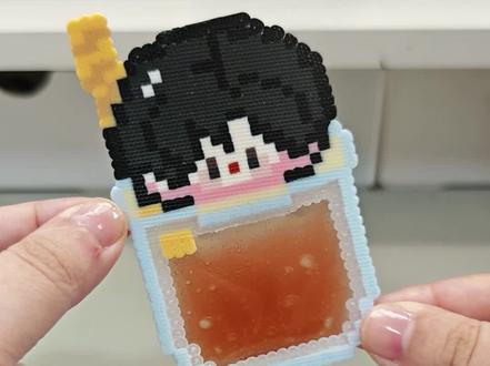 拼豆diy|来一瓶乌龙茶捏捏吗
#手工 #青年创作者成长计划 #拼豆 #捏捏