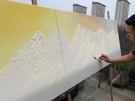 立体效果的三联画【日照金山】,你喜不喜欢? 你家沙发背景挂的什么画,发出来大家一起看一下
#画画 #日照金山 #画画其实很简单 #跟着抖音学画画 #零基础学画画
